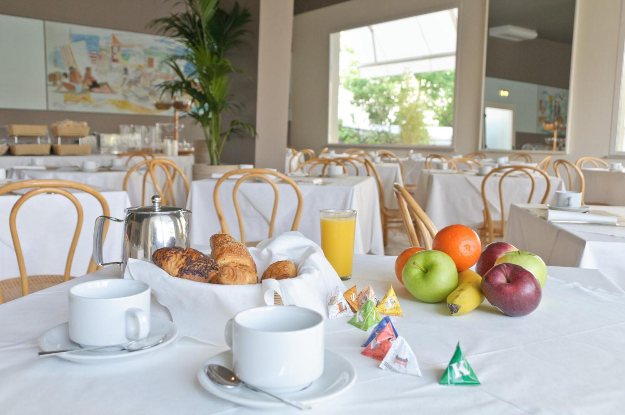 Hotel Trionfal Milano Marittima Ngoại thất bức ảnh